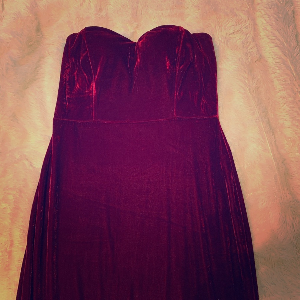 Velvet hoco dress. (Worn once )